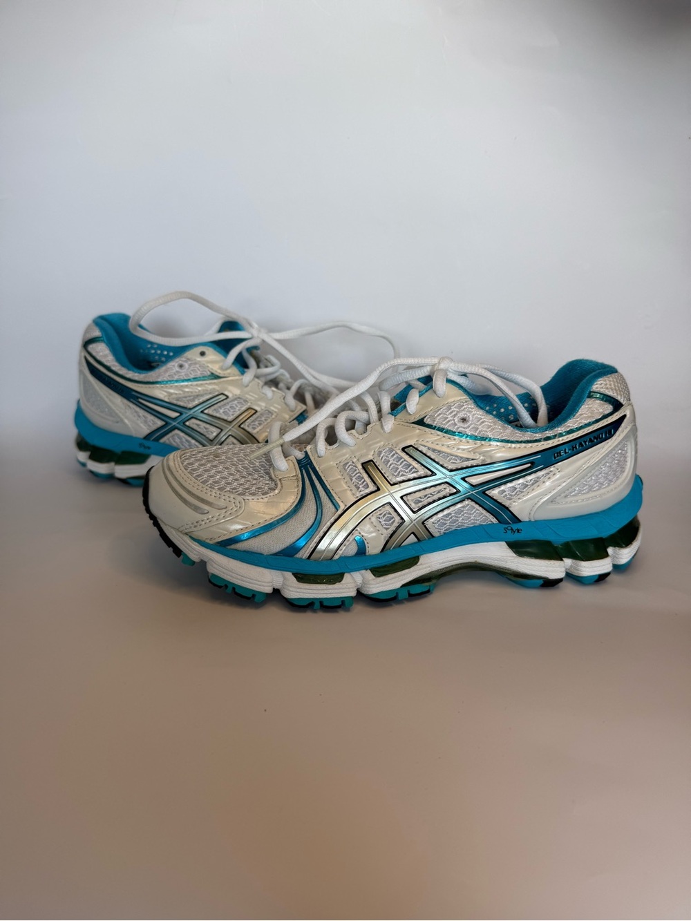 ASICS GEL-Kayano 18 running shoes sneakers in size US 6